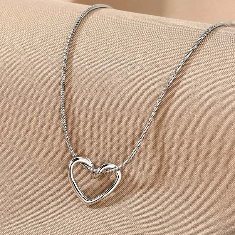 Heart Necklace - Delicate Clavicle Chain Choker
